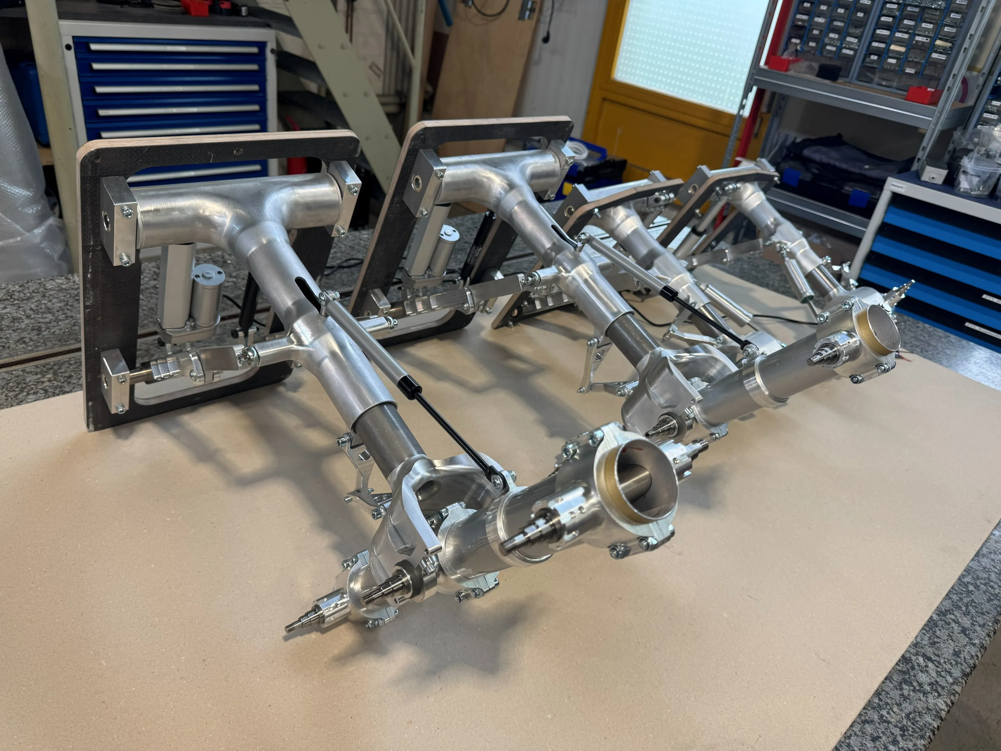 Project A380 – Scale landing gear — landing gear 15
