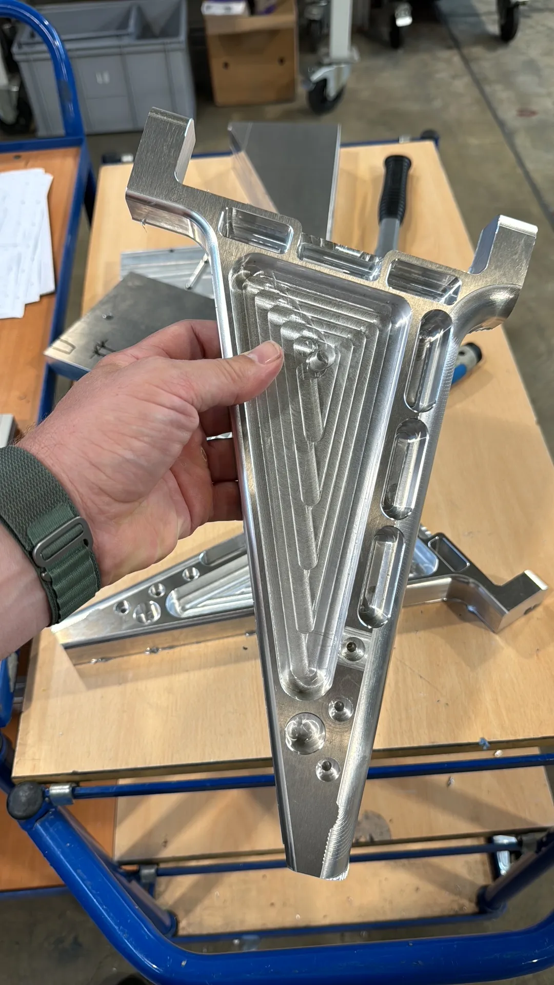 Project Piaggio P180 – Custom Airframe & CNC Gear — landing gear 5