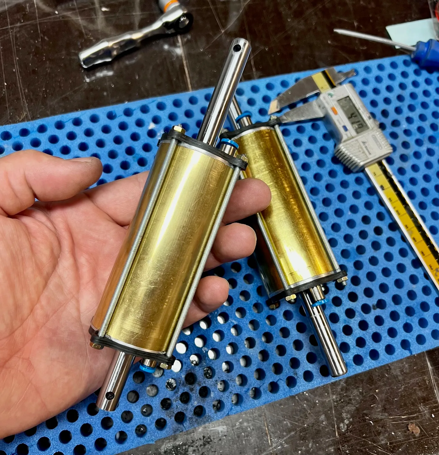Project F-5 Tiger – Landing gear — landing gear 4